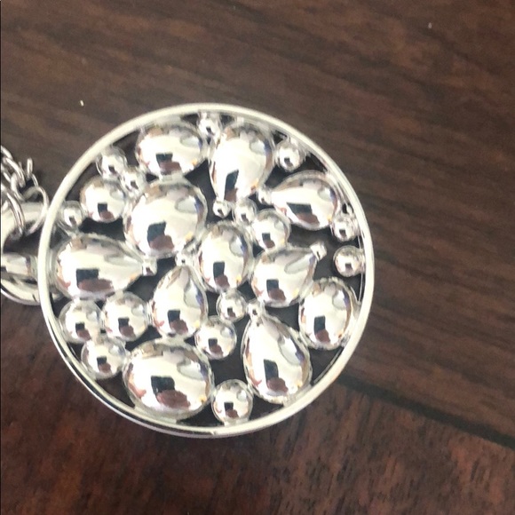 Necklace - Picture 3 of 4